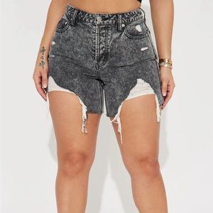 Fashion Nova non stretch shorts NWT size 5
